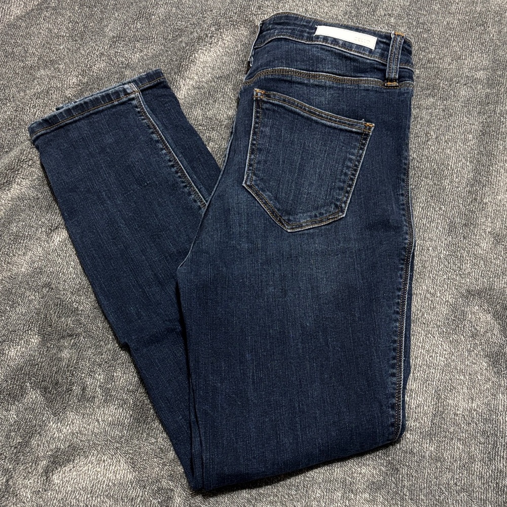 Cello size 11 skinny with stretch